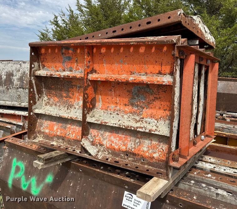 image for item DO2354 (76) barrier wall concrete forms