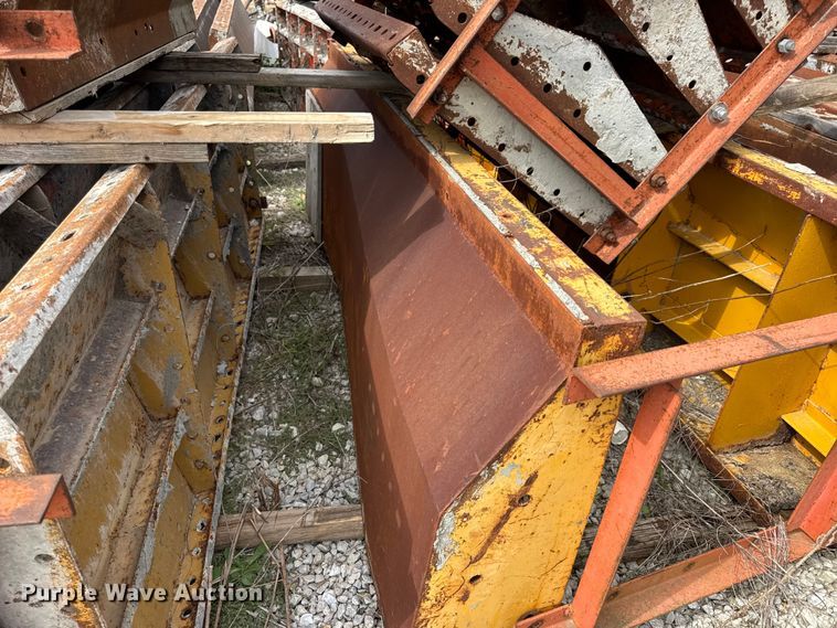 image for item DO2354 (76) barrier wall concrete forms