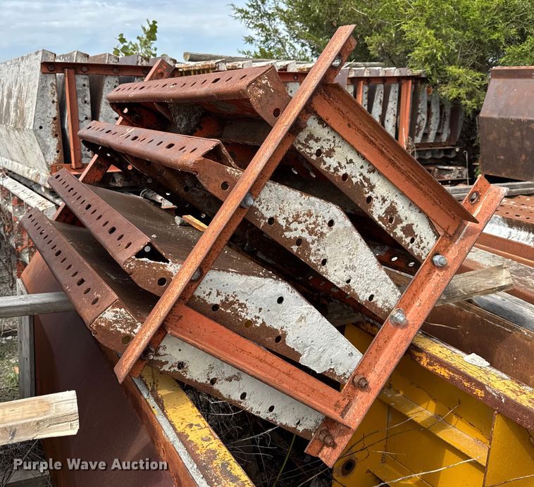 image for item DO2354 (76) barrier wall concrete forms