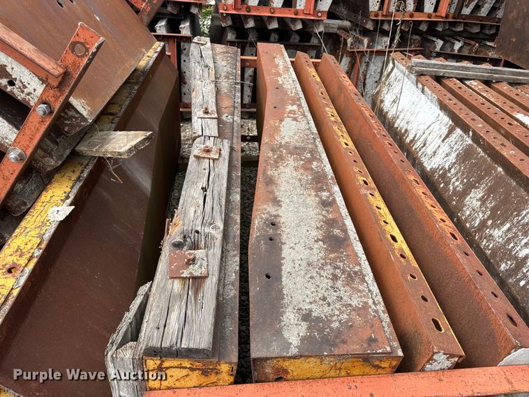 image for item DO2354 (76) barrier wall concrete forms