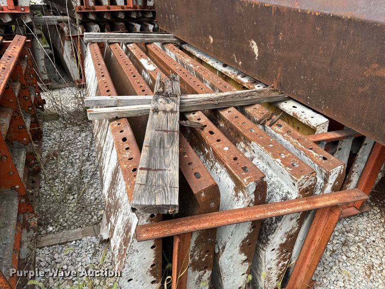 image for item DO2354 (76) barrier wall concrete forms