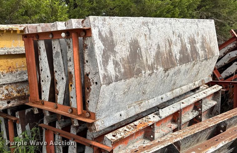 image for item DO2354 (76) barrier wall concrete forms