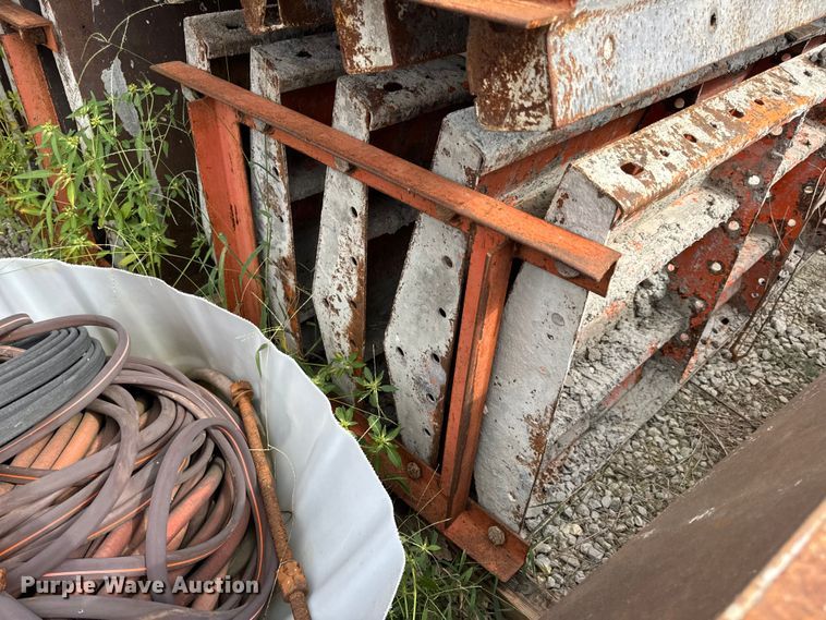 image for item DO2354 (76) barrier wall concrete forms