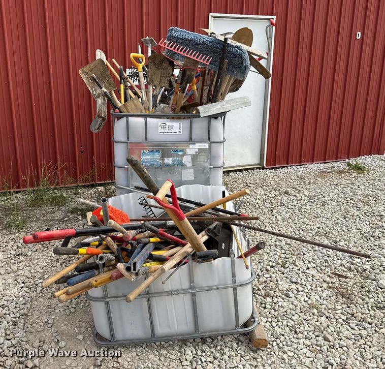 image for item DO2358 Hand tools