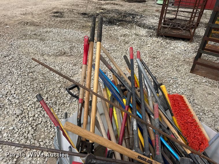 image for item DO2358 Hand tools