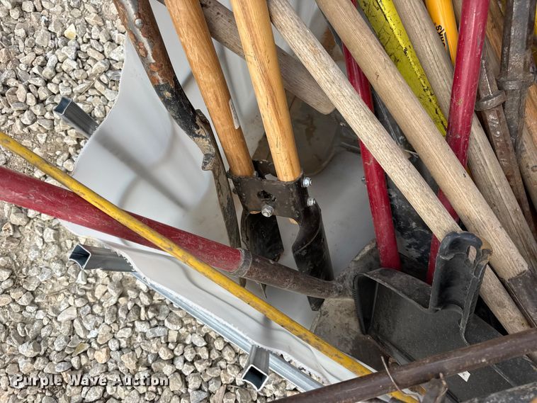 image for item DO2358 Hand tools