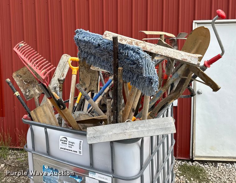 image for item DO2358 Hand tools