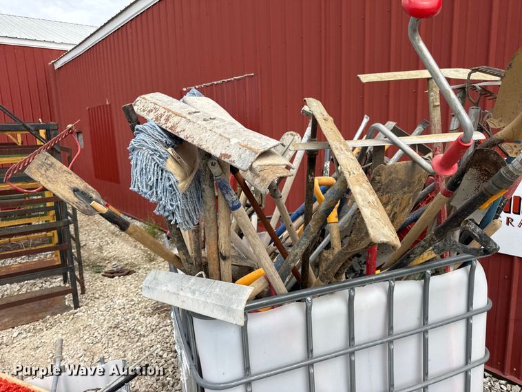 image for item DO2358 Hand tools