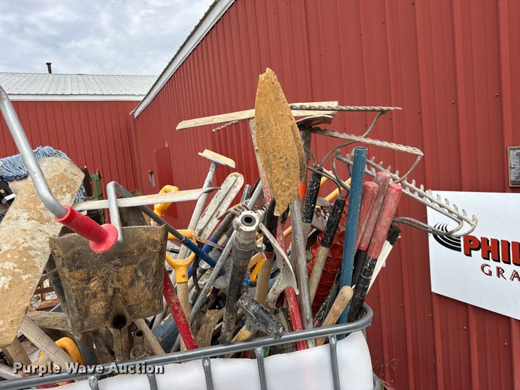 image for item DO2358 Hand tools