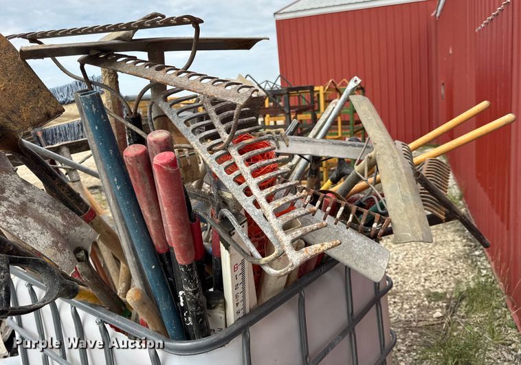 image for item DO2358 Hand tools