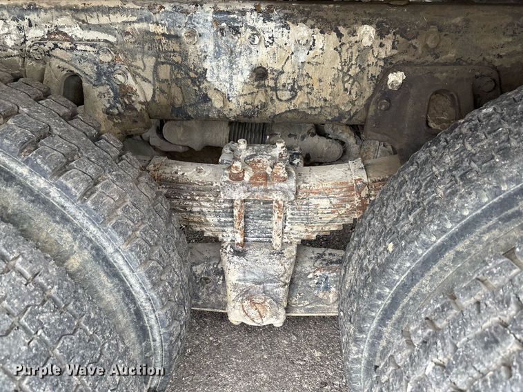 image for item DP6135 2007 Kenworth T800 volumetric concrete mixer truck