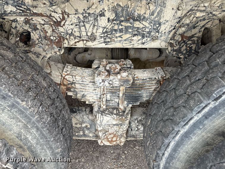 image for item DP6135 2007 Kenworth T800 volumetric concrete mixer truck