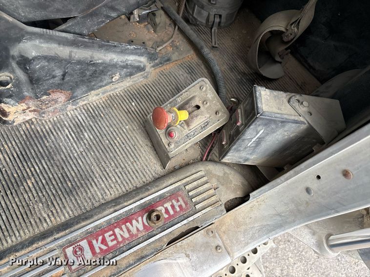 image for item DP6135 2007 Kenworth T800 volumetric concrete mixer truck