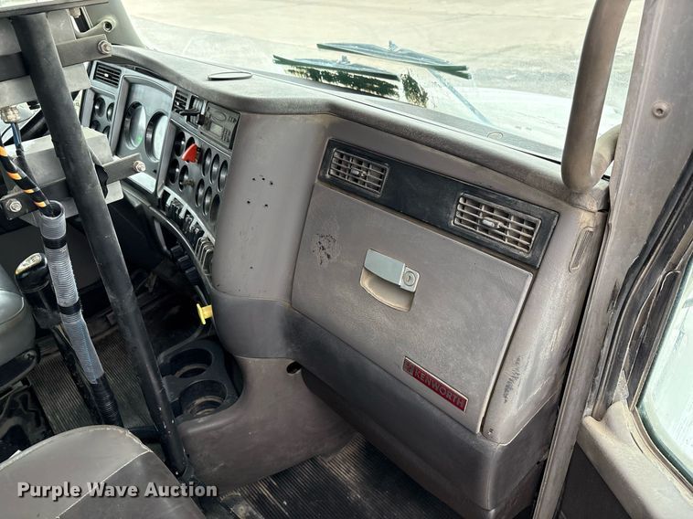 image for item DP6135 2007 Kenworth T800 volumetric concrete mixer truck