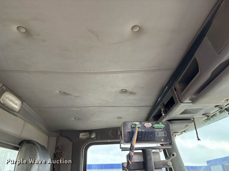 image for item DP6135 2007 Kenworth T800 volumetric concrete mixer truck