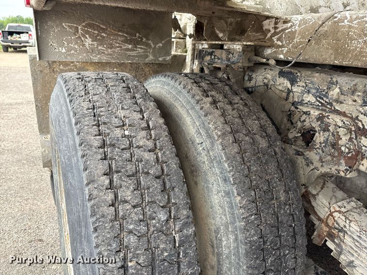 image for item DP6135 2007 Kenworth T800 volumetric concrete mixer truck