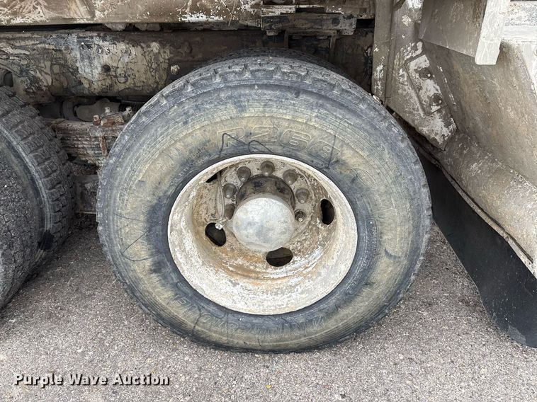 image for item DP6135 2007 Kenworth T800 volumetric concrete mixer truck