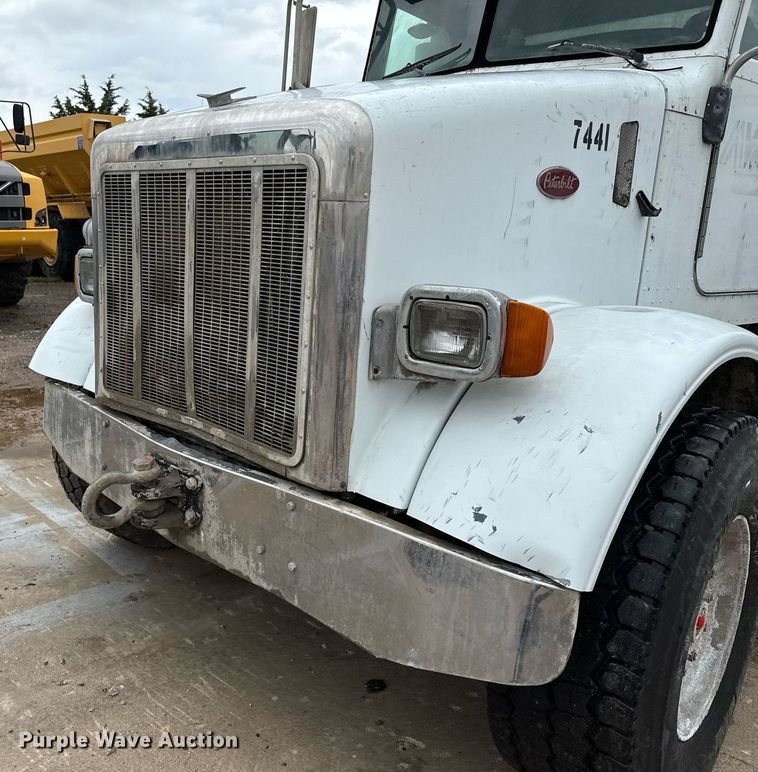 image for item DP6143 2006 Peterbilt 357 volumetric concrete mixer truck