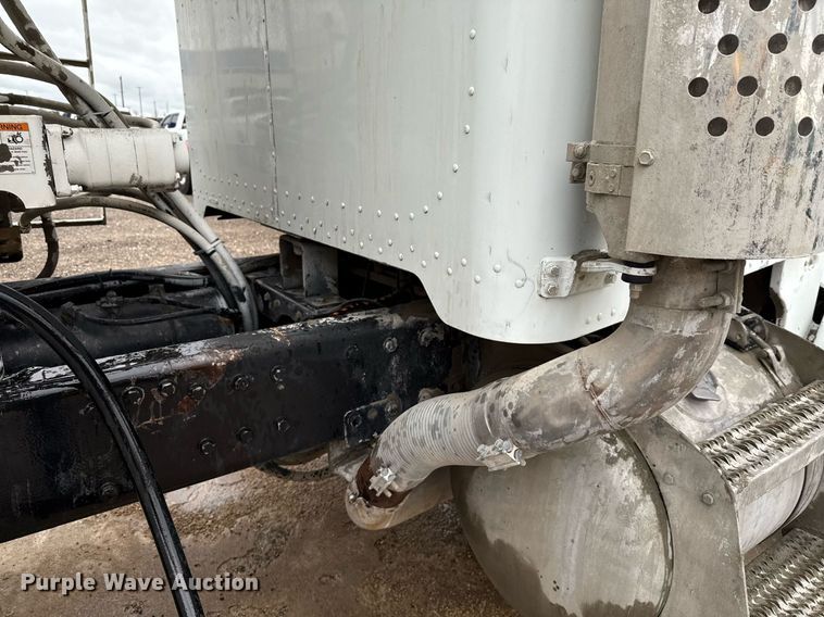 image for item DP6143 2006 Peterbilt 357 volumetric concrete mixer truck