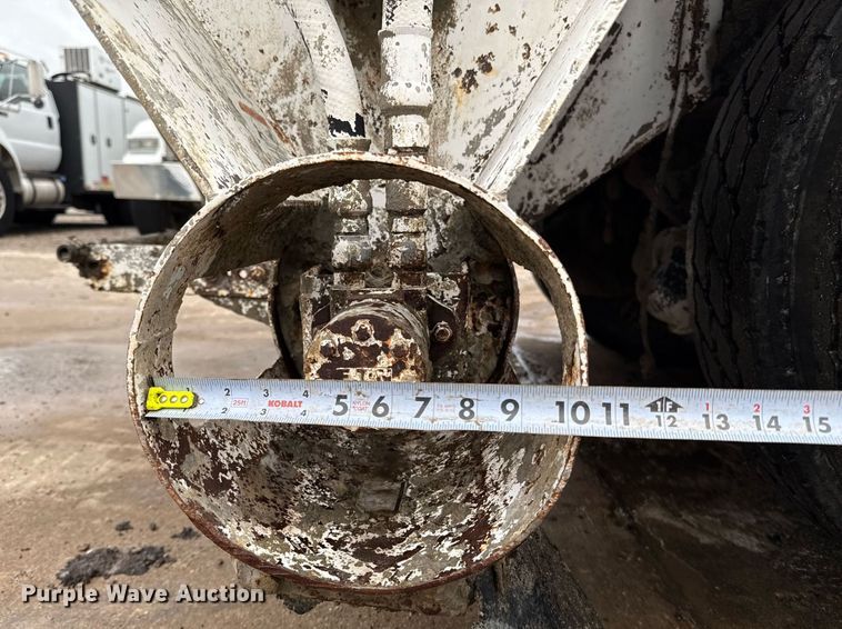 image for item DP6143 2006 Peterbilt 357 volumetric concrete mixer truck