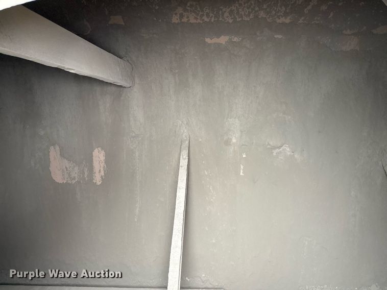 image for item DP6143 2006 Peterbilt 357 volumetric concrete mixer truck