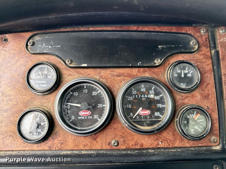 image for item DP6143 2006 Peterbilt 357 volumetric concrete mixer truck