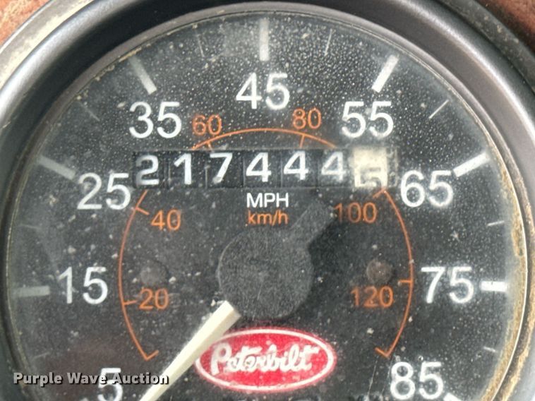 image for item DP6143 2006 Peterbilt 357 volumetric concrete mixer truck