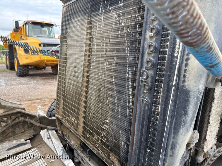 image for item DP6143 2006 Peterbilt 357 volumetric concrete mixer truck