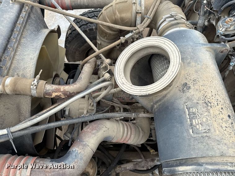 image for item DP6143 2006 Peterbilt 357 volumetric concrete mixer truck