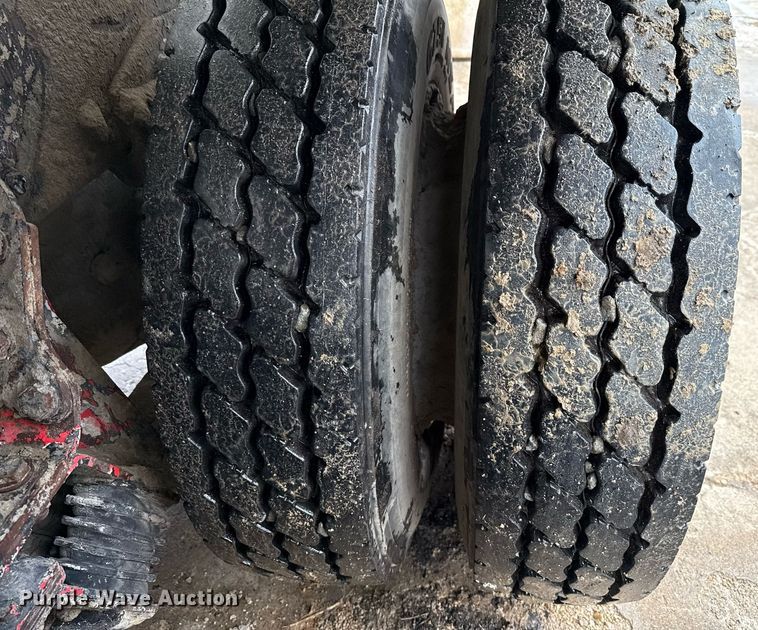 image for item DP6143 2006 Peterbilt 357 volumetric concrete mixer truck