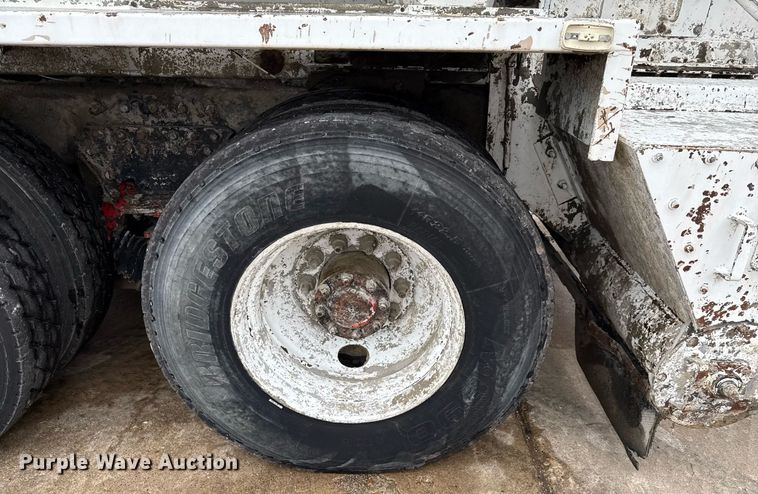 image for item DP6143 2006 Peterbilt 357 volumetric concrete mixer truck