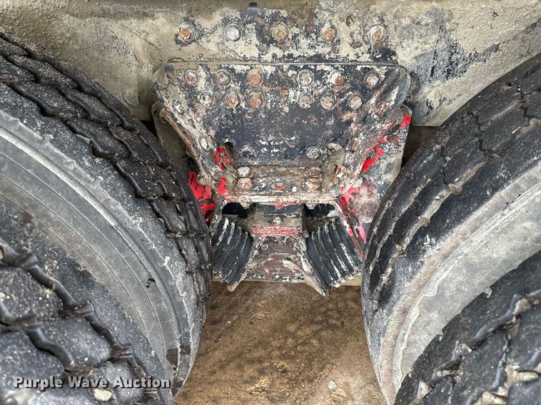 image for item DP6143 2006 Peterbilt 357 volumetric concrete mixer truck