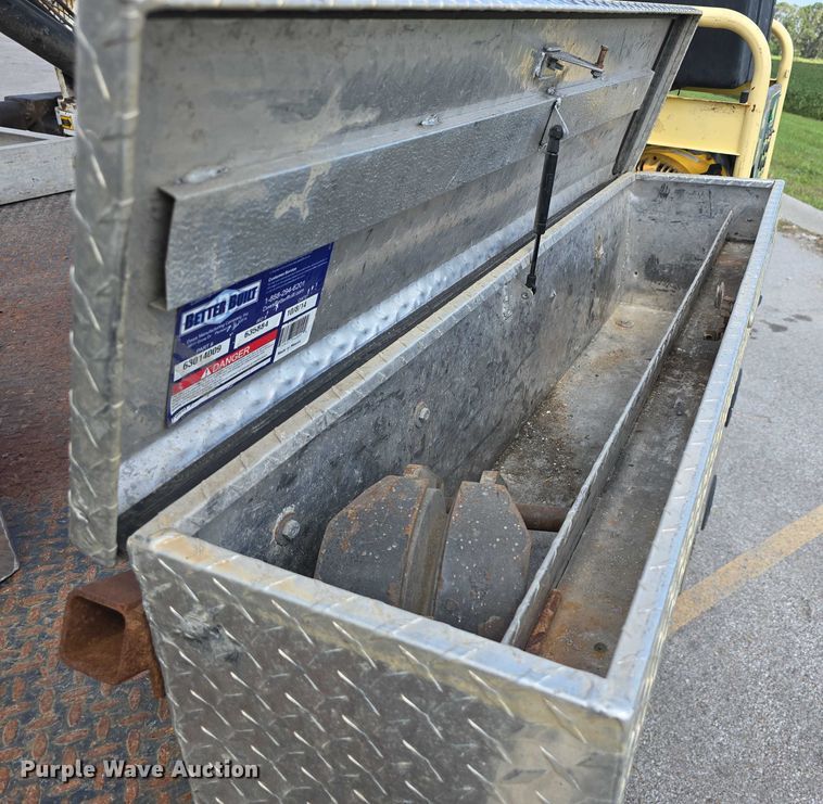 image for item DP8840 2005 Chevrolet 3500 Ext. Cab utility / service truck