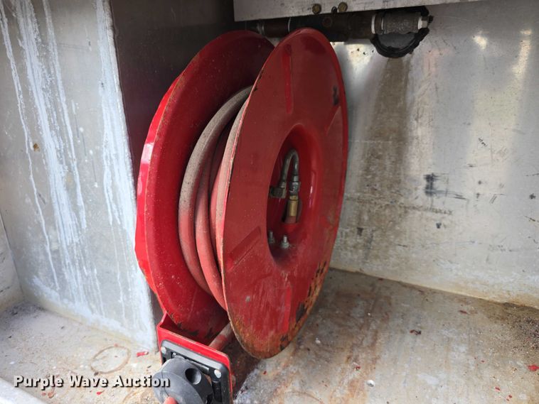 image for item DP8840 2005 Chevrolet 3500 Ext. Cab utility / service truck