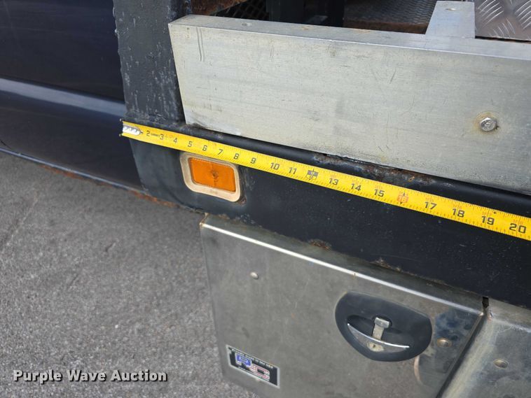 image for item DP8840 2005 Chevrolet 3500 Ext. Cab utility / service truck