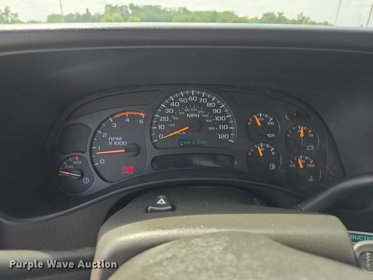 image for item DP8840 2005 Chevrolet 3500 Ext. Cab utility / service truck