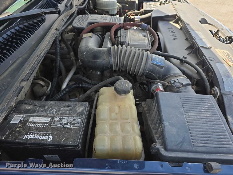 image for item DP8840 2005 Chevrolet 3500 Ext. Cab utility / service truck