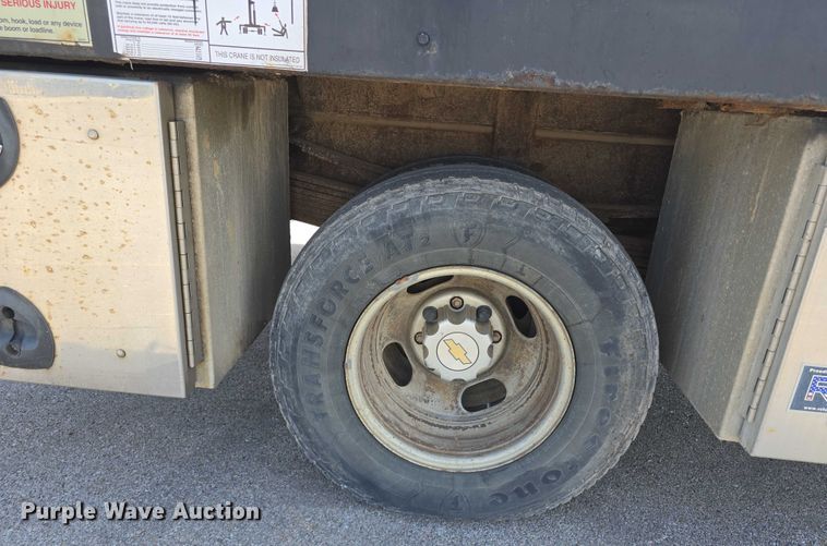 image for item DP8840 2005 Chevrolet 3500 Ext. Cab utility / service truck