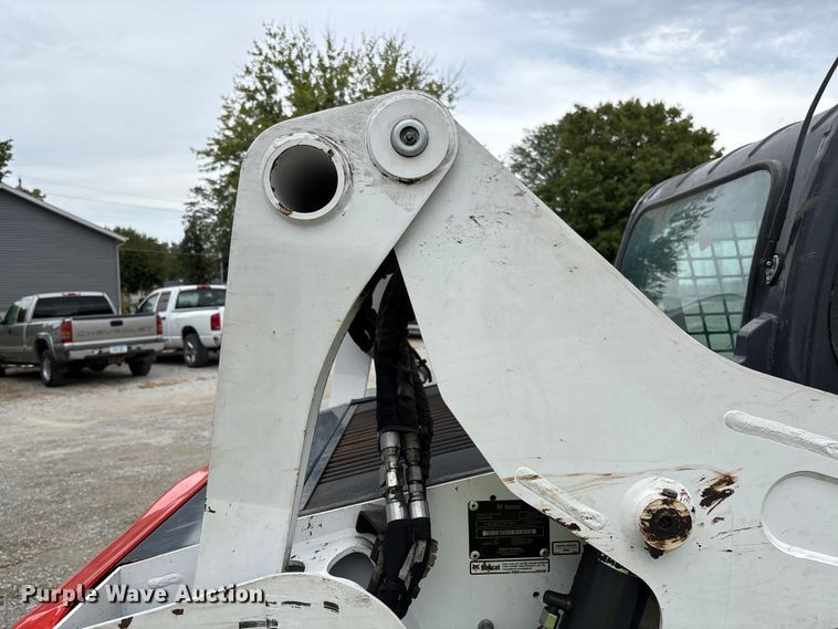 image for item DR2832 2019 Bobcat S570 skid steer loader