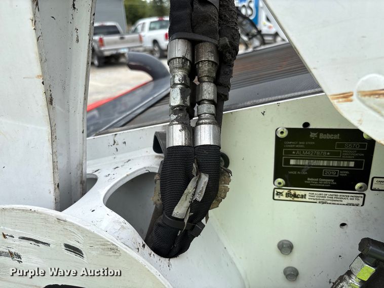 image for item DR2832 2019 Bobcat S570 skid steer loader