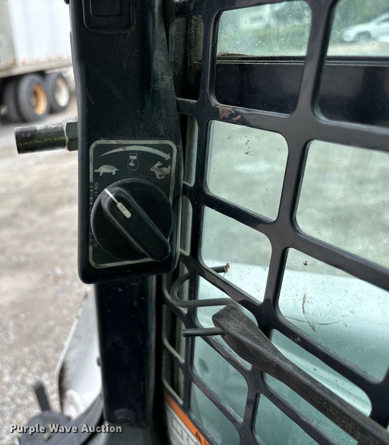 image for item DR2832 2019 Bobcat S570 skid steer loader