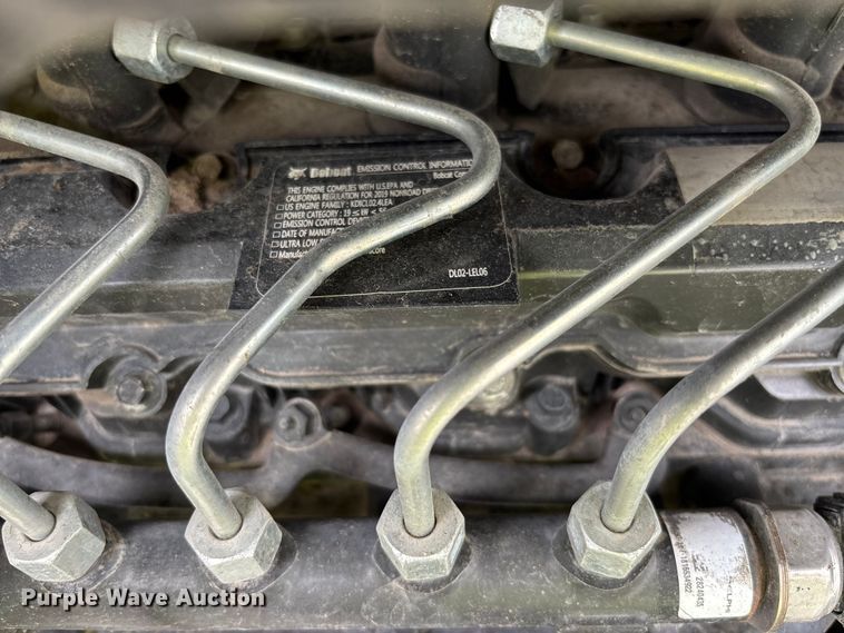 image for item DR2832 2019 Bobcat S570 skid steer loader