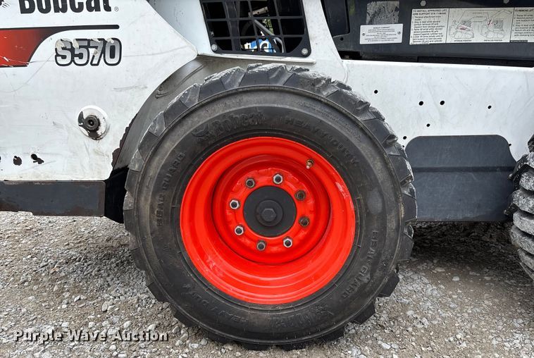 image for item DR2832 2019 Bobcat S570 skid steer loader