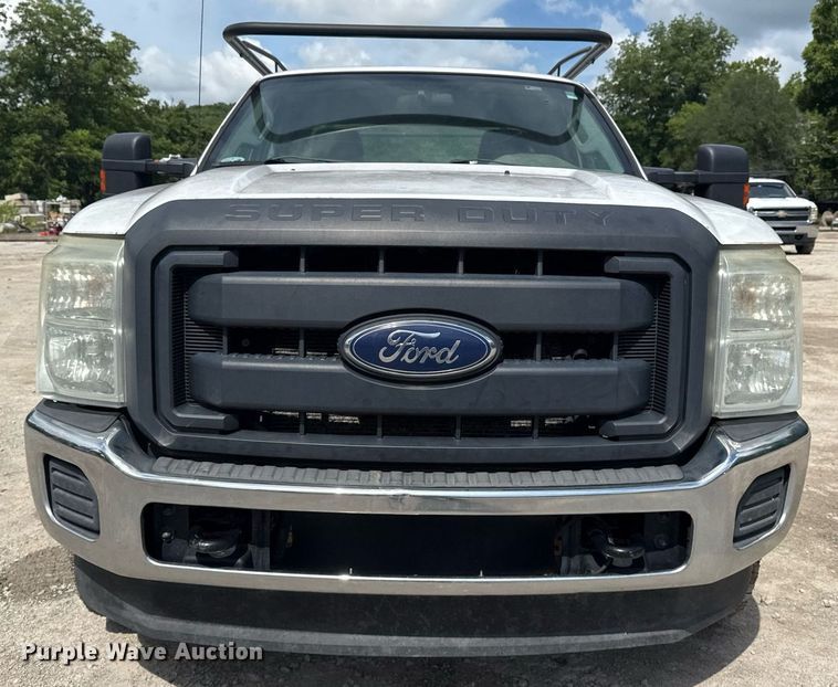 image for item DS3778 2013 Ford F250 Super Duty SuperCab utility bed pickup truck