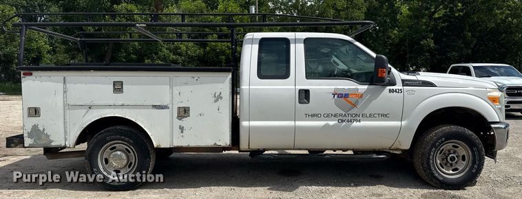 image for item DS3778 2013 Ford F250 Super Duty SuperCab utility bed pickup truck