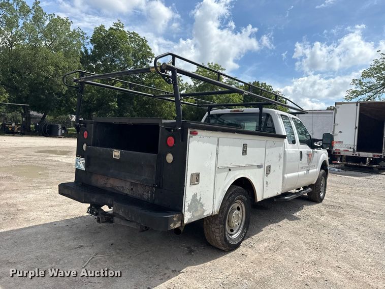 image for item DS3778 2013 Ford F250 Super Duty SuperCab utility bed pickup truck