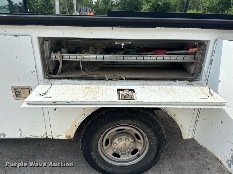 image for item DS3778 2013 Ford F250 Super Duty SuperCab utility bed pickup truck