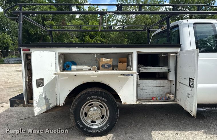 image for item DS3778 2013 Ford F250 Super Duty SuperCab utility bed pickup truck