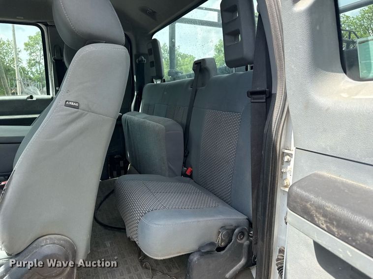 image for item DS3778 2013 Ford F250 Super Duty SuperCab utility bed pickup truck