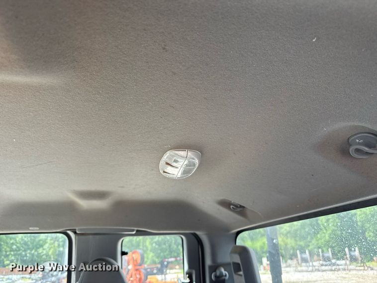 image for item DS3778 2013 Ford F250 Super Duty SuperCab utility bed pickup truck